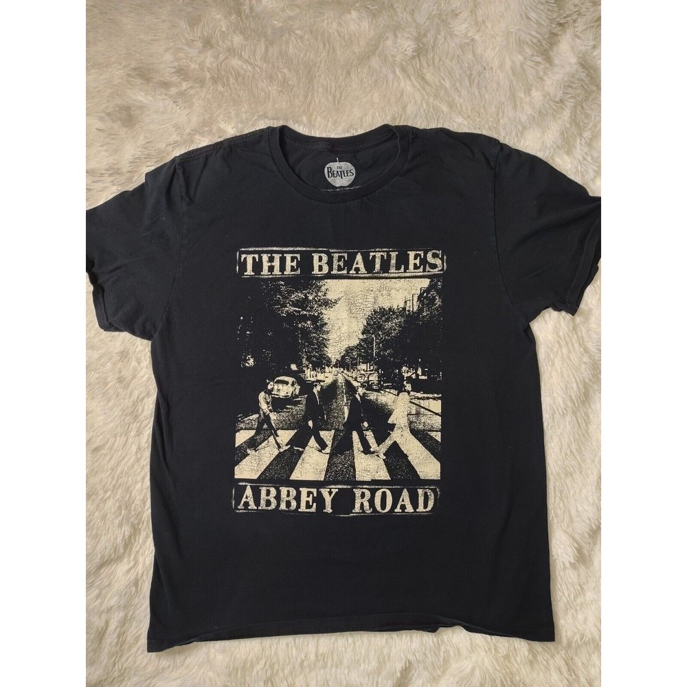 Beatles Abbey Road Short Sleeved Graphic T Shirt Size L